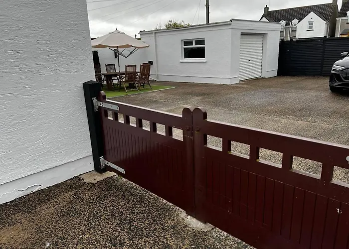 Immaculate Sea View 4-Bed House In Portstewart