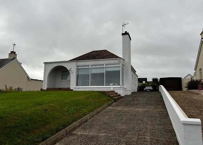 Immaculate Sea View 4-Bed House In Portstewart