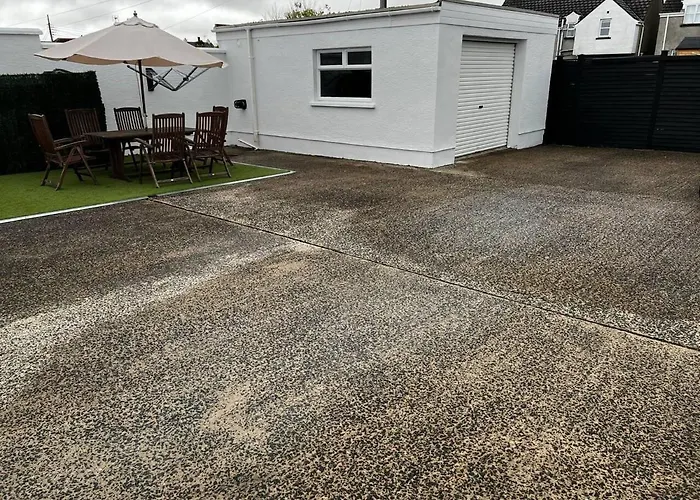 Immaculate Sea View 4-Bed House In Portstewart