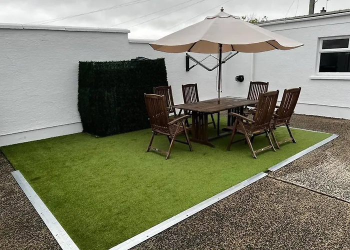 Immaculate Sea View 4-Bed House In Portstewart