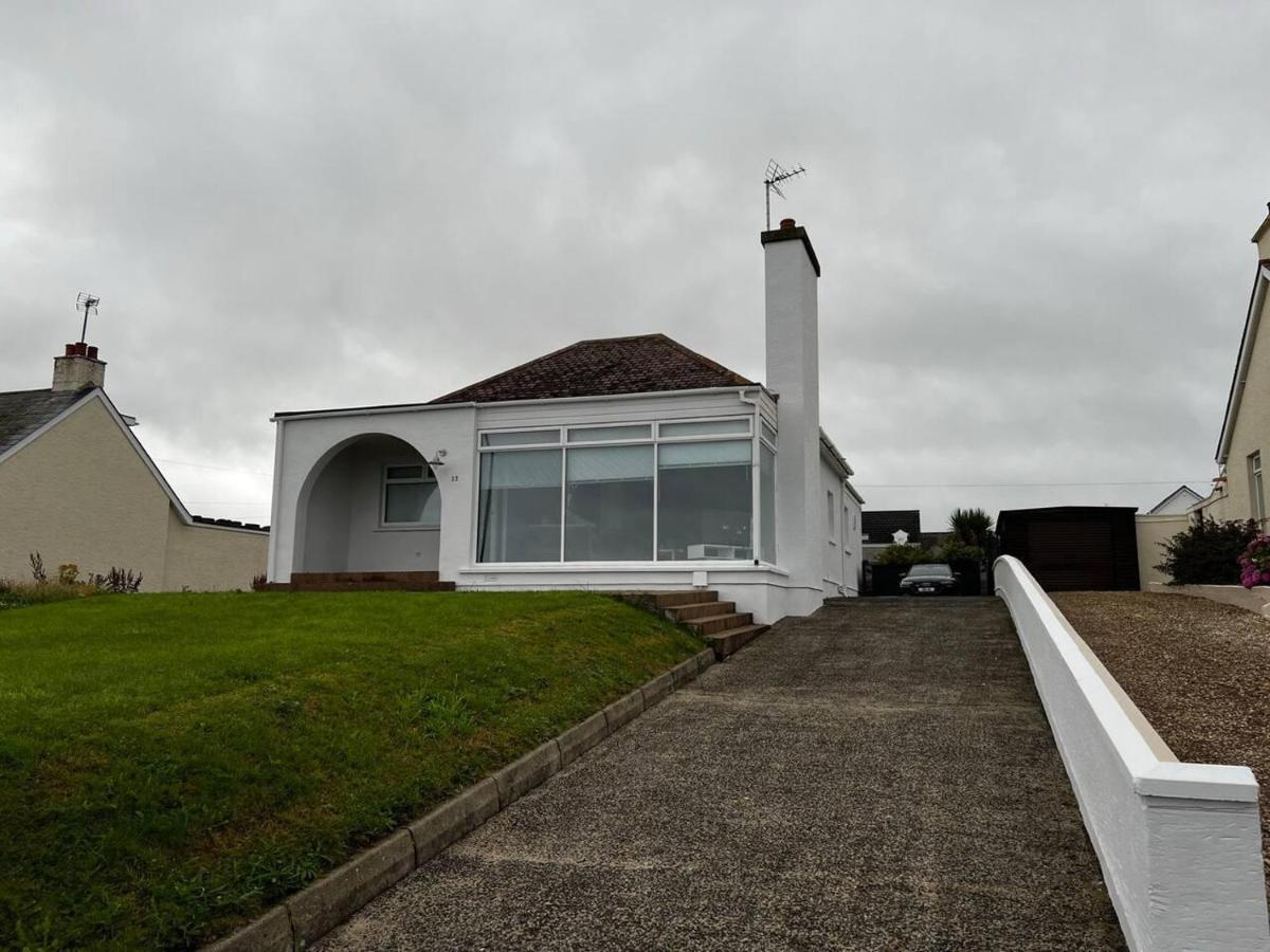 Immaculate Sea View 4-bed House In Holiday home